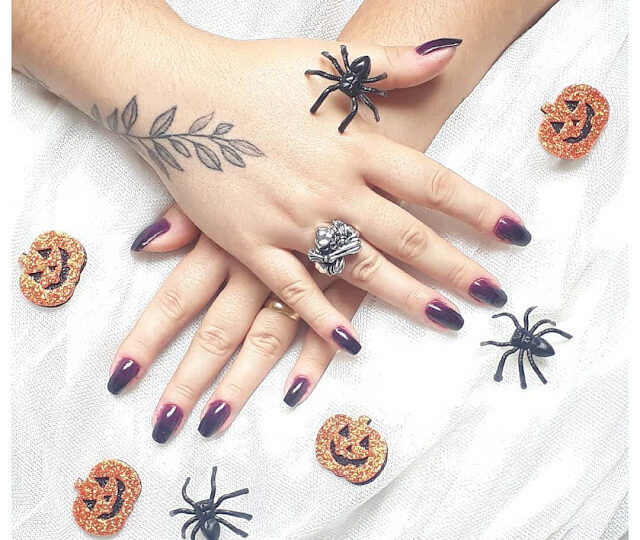 Unhas decoradas de Halloween