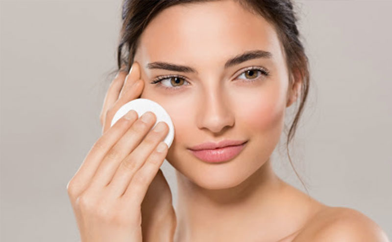 Pele Saudável Sem Gastar Muito: Dicas de Skincare que Cabem no Bolso